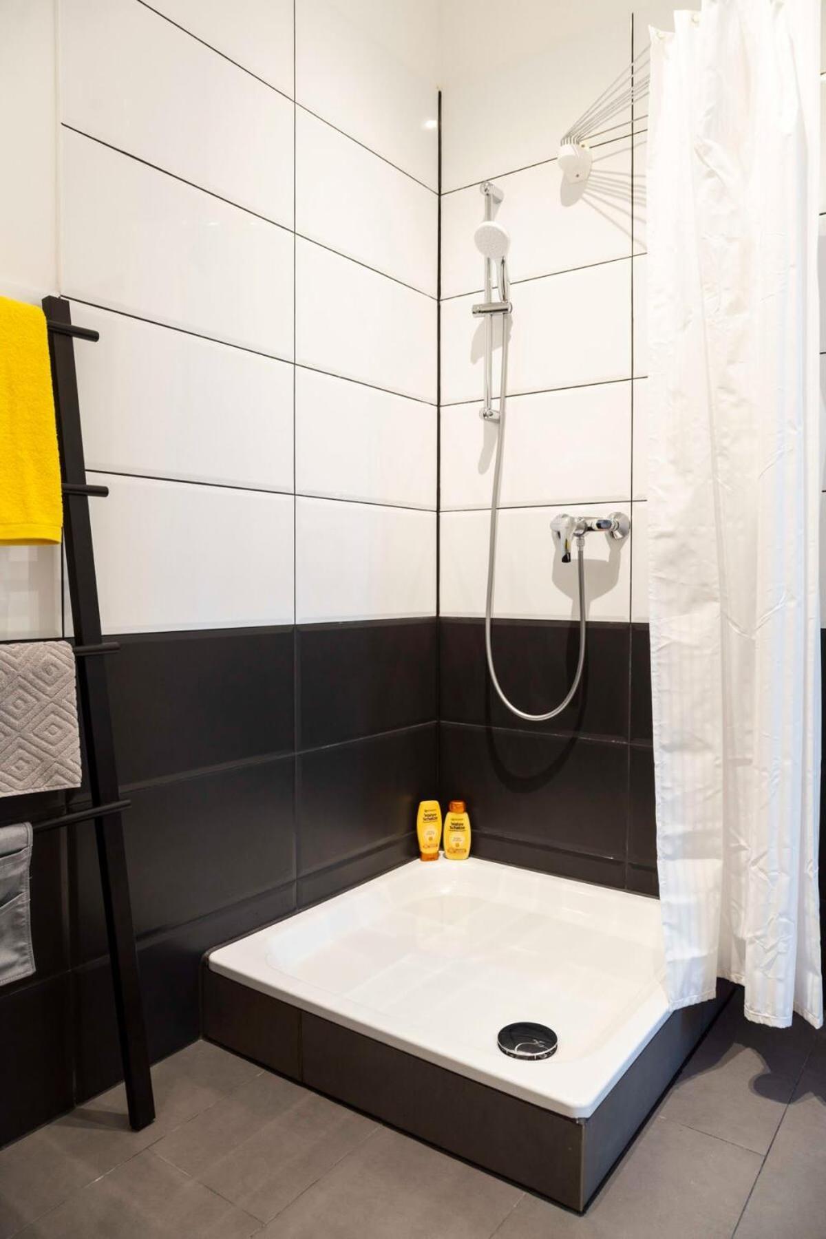 Spacious Family Apartment At Mauerpark Plus Selfcheckin برلين المظهر الخارجي الصورة
